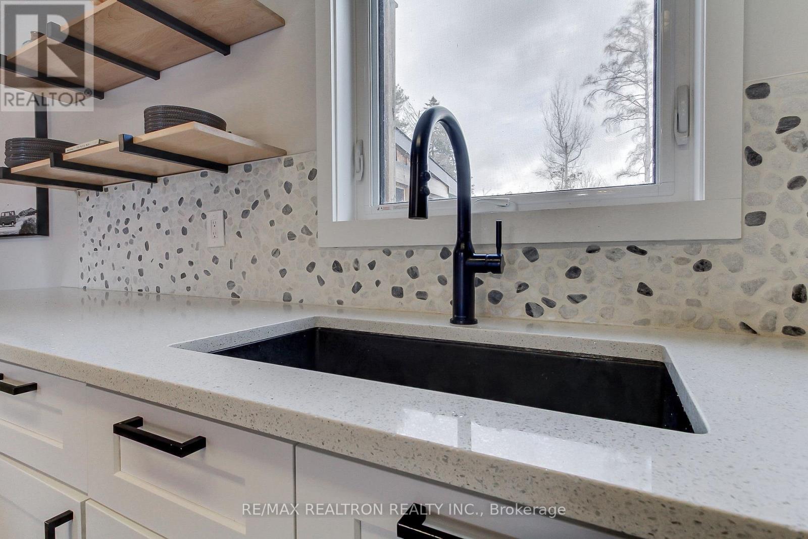 860 Blackwoods Avenue, Innisfil, Ontario  L9S 1S8 - Photo 14 - N13016836