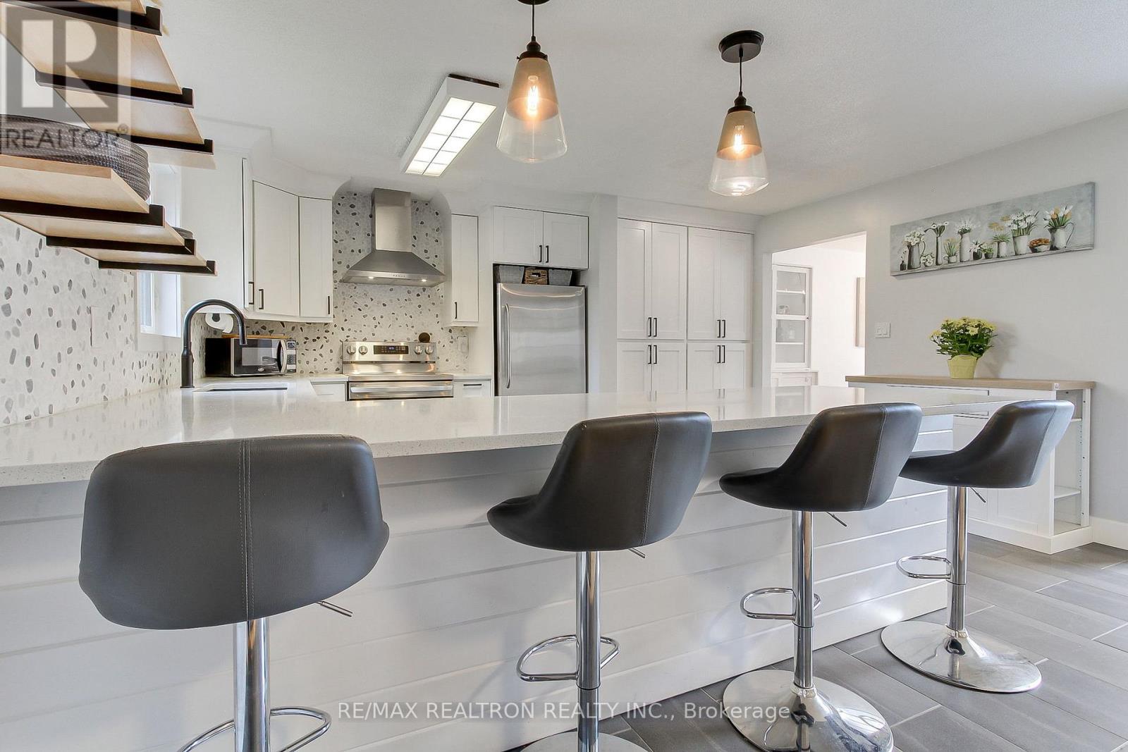 860 Blackwoods Avenue, Innisfil, Ontario  L9S 1S8 - Photo 17 - N13016836