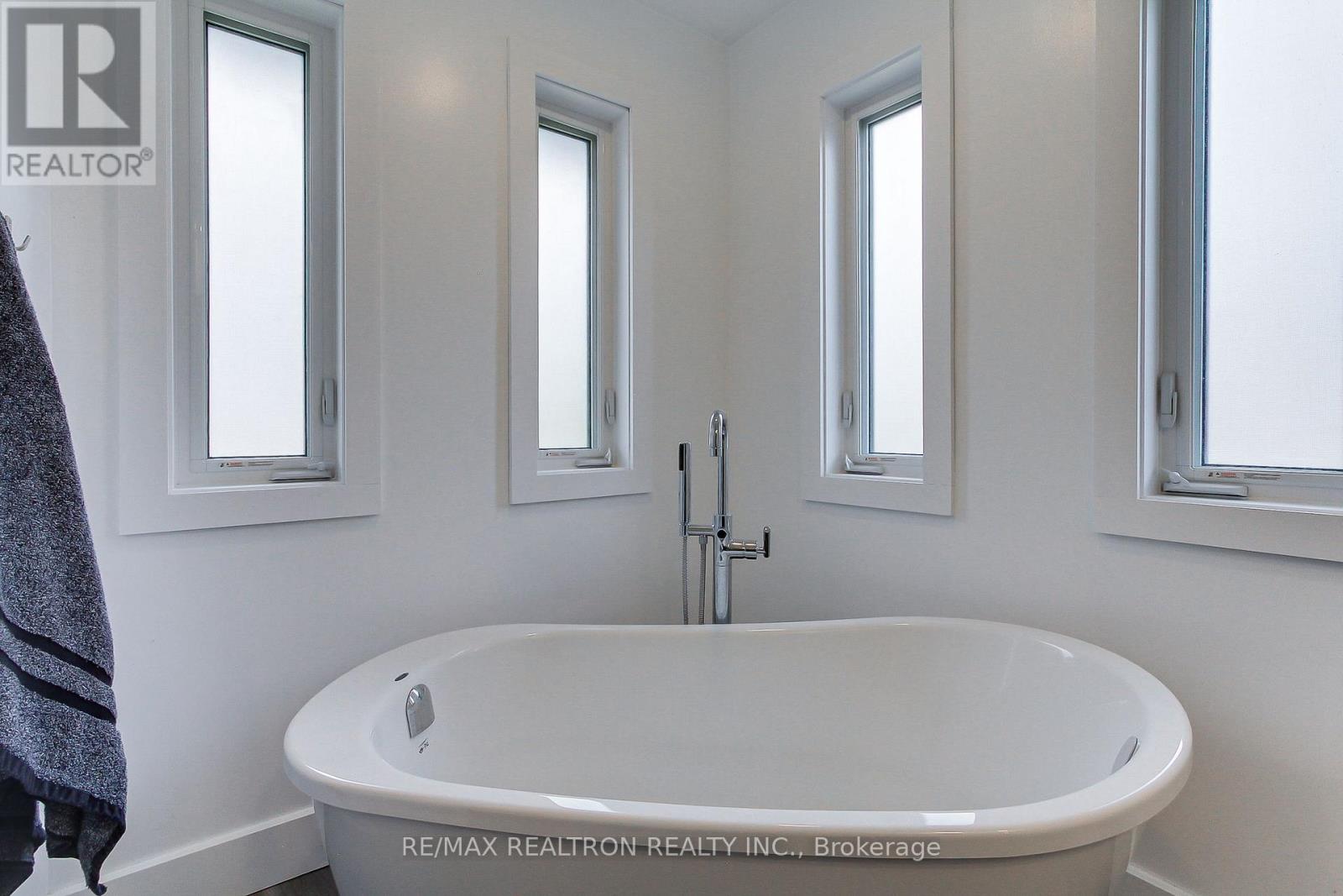 860 Blackwoods Avenue, Innisfil, Ontario  L9S 1S8 - Photo 37 - N13016836