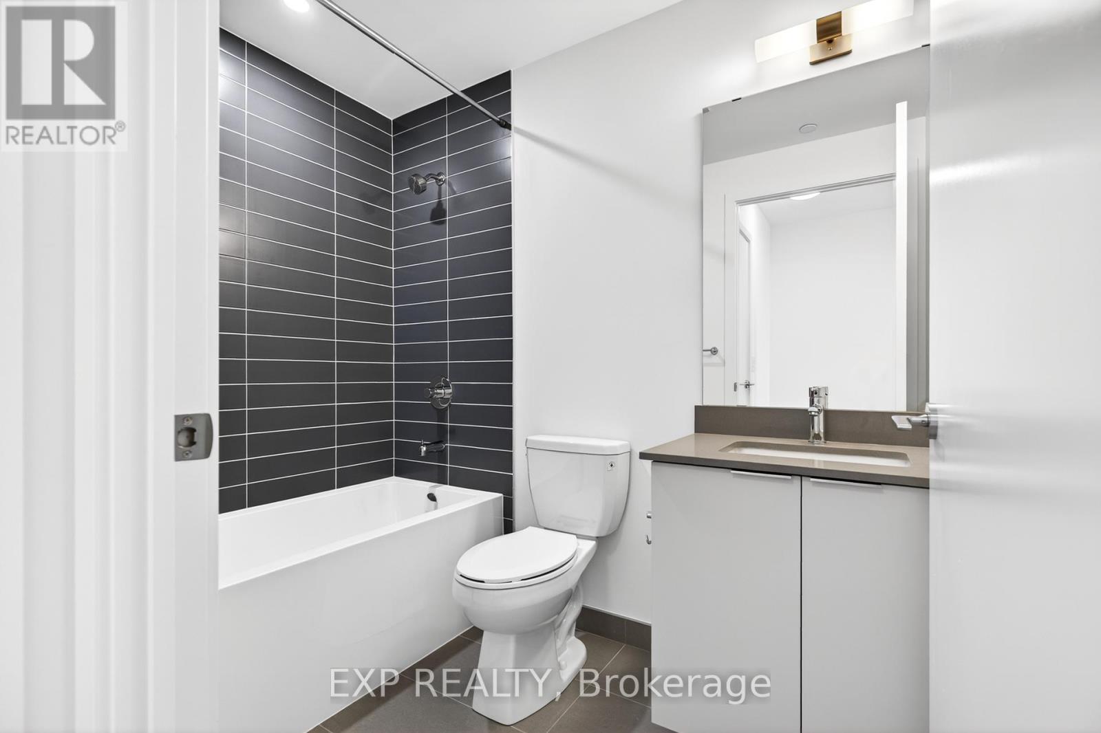 B108 - 3071 Trafalgar Road, Oakville, Ontario  L6H 8C6 - Photo 32 - W13016848