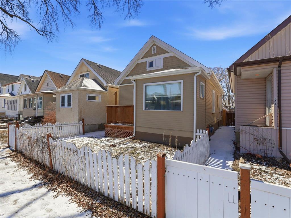 342 Lipton Street, Winnipeg, Manitoba  R3G 2H1 - Photo 1 - 202607670