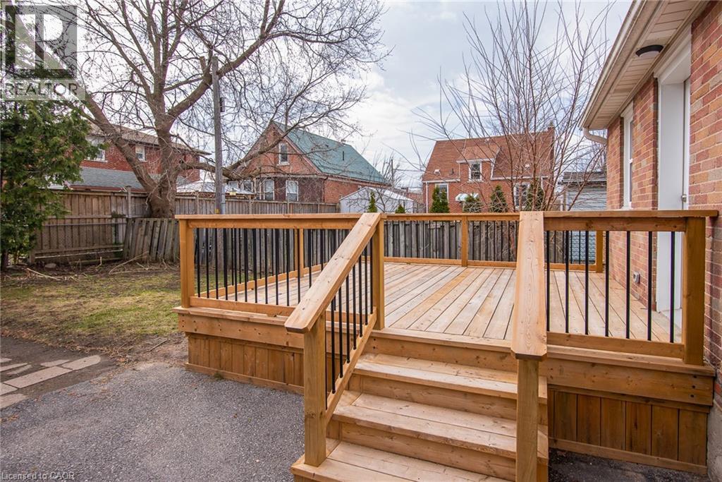 525 Courtland Avenue E, Kitchener, Ontario  N2G 2W9 - Photo 5 - 40815976