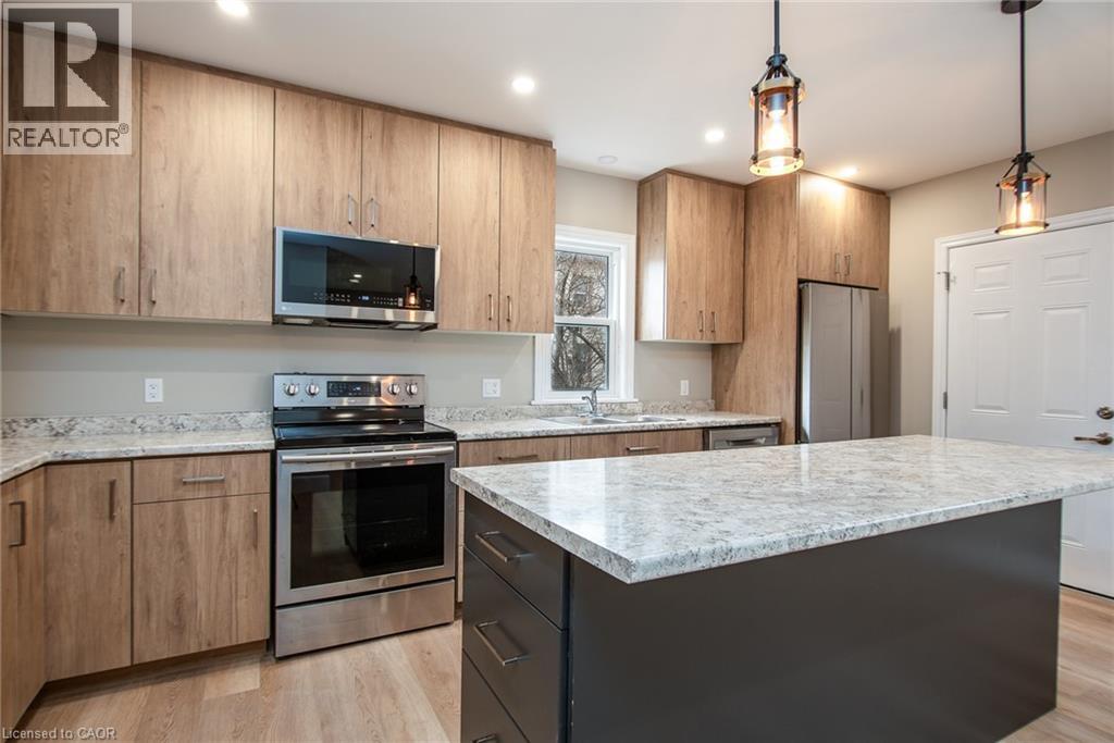 525 Courtland Avenue E, Kitchener, Ontario  N2G 2W9 - Photo 22 - 40815976