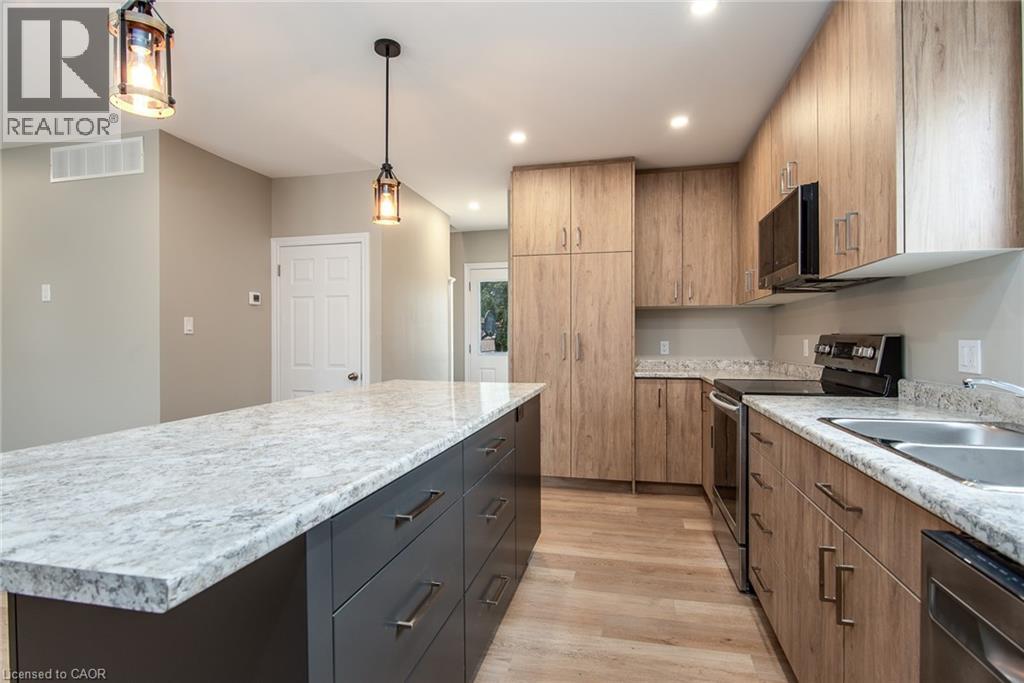 525 Courtland Avenue E, Kitchener, Ontario  N2G 2W9 - Photo 20 - 40815976