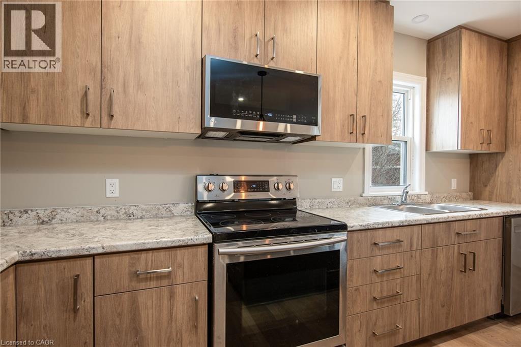 525 Courtland Avenue E, Kitchener, Ontario  N2G 2W9 - Photo 23 - 40815976