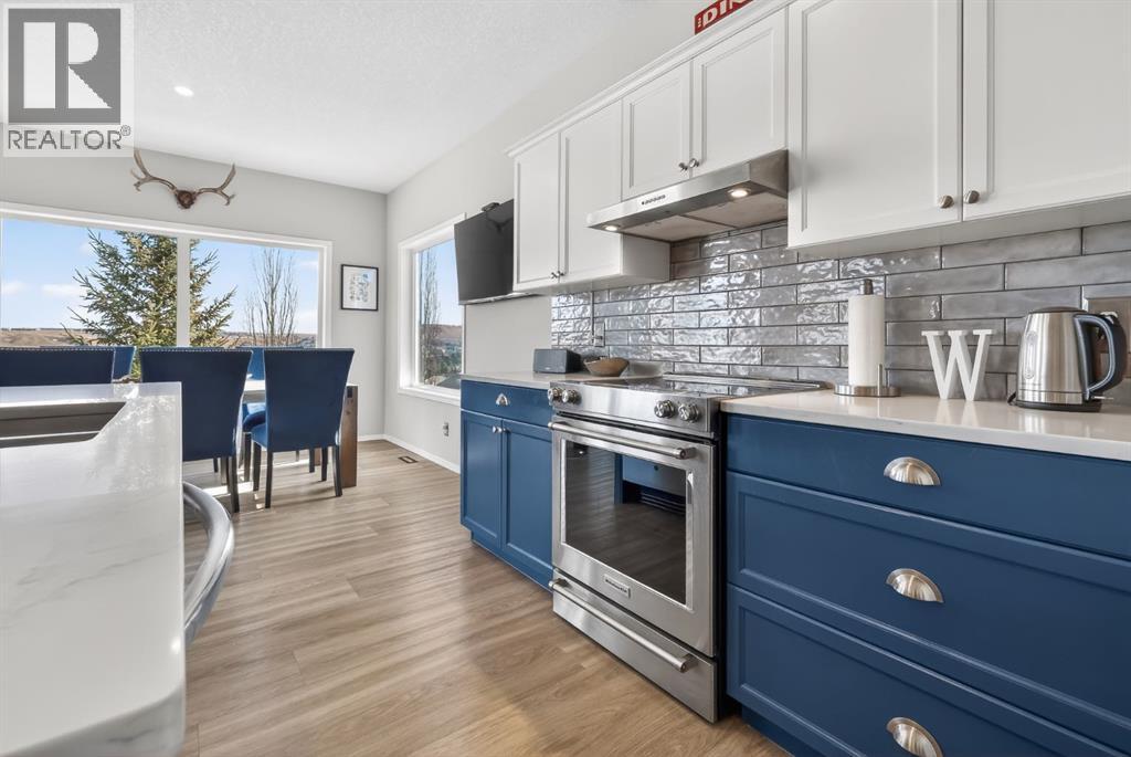 44 Bow Ridge Drive, Cochrane, Alberta  T4C 1V5 - Photo 5 - A2300438