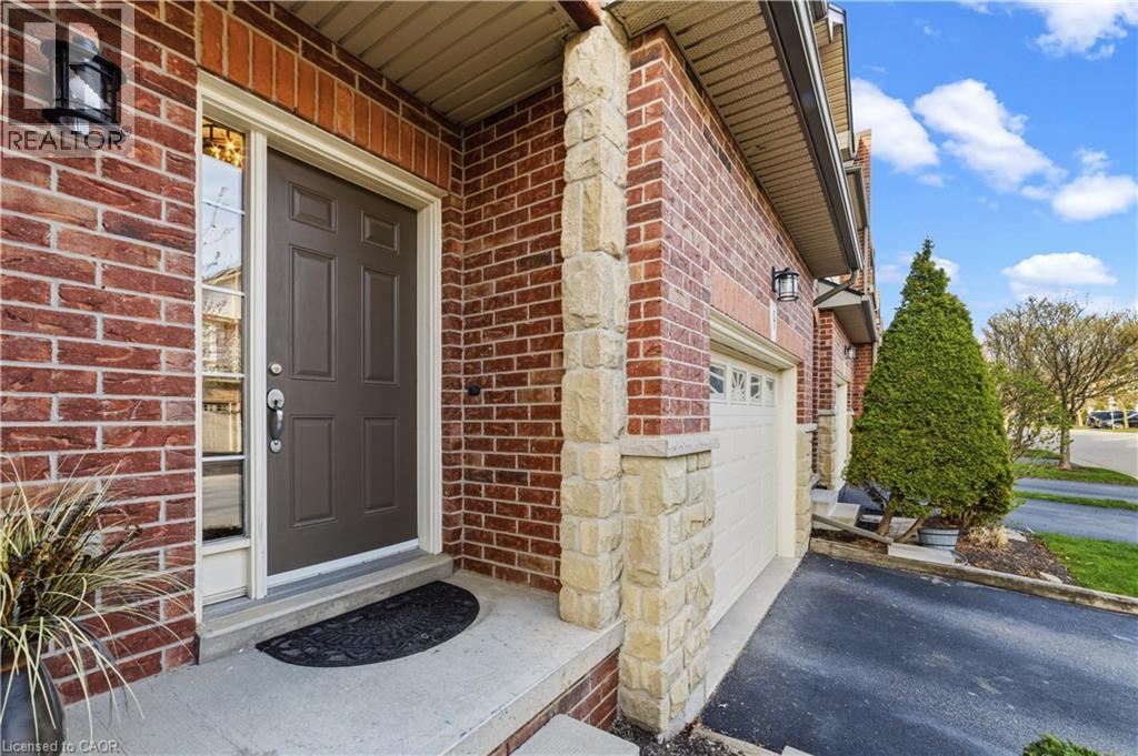 9 Liddycoat Lane Unit# 18, Ancaster, Ontario  L9G 0A7 - Photo 4 - 40821362