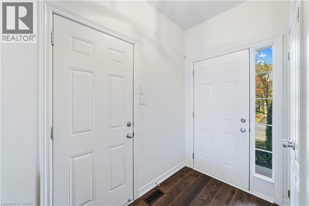 9 Liddycoat Lane Unit# 18, Ancaster, Ontario  L9G 0A7 - Photo 5 - 40821362