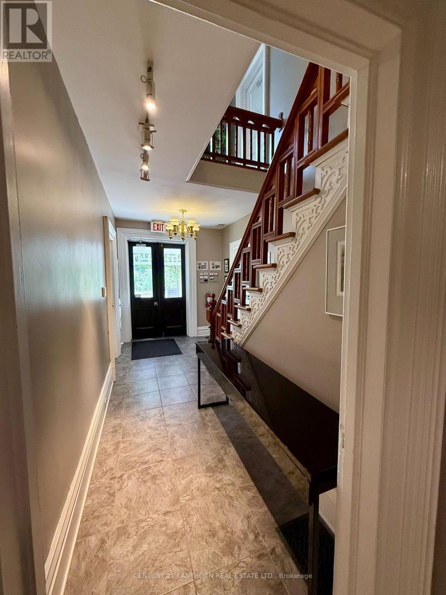 204 - 13360 Loyalist Parkway, Prince Edward County, Ontario  K0K 2T0 - Photo 3 - X13016860