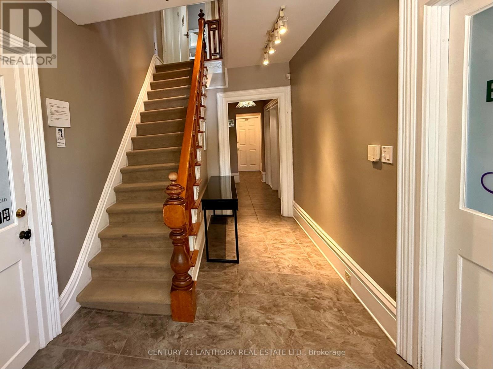 204 - 13360 Loyalist Parkway, Prince Edward County, Ontario  K0K 2T0 - Photo 4 - X13016860