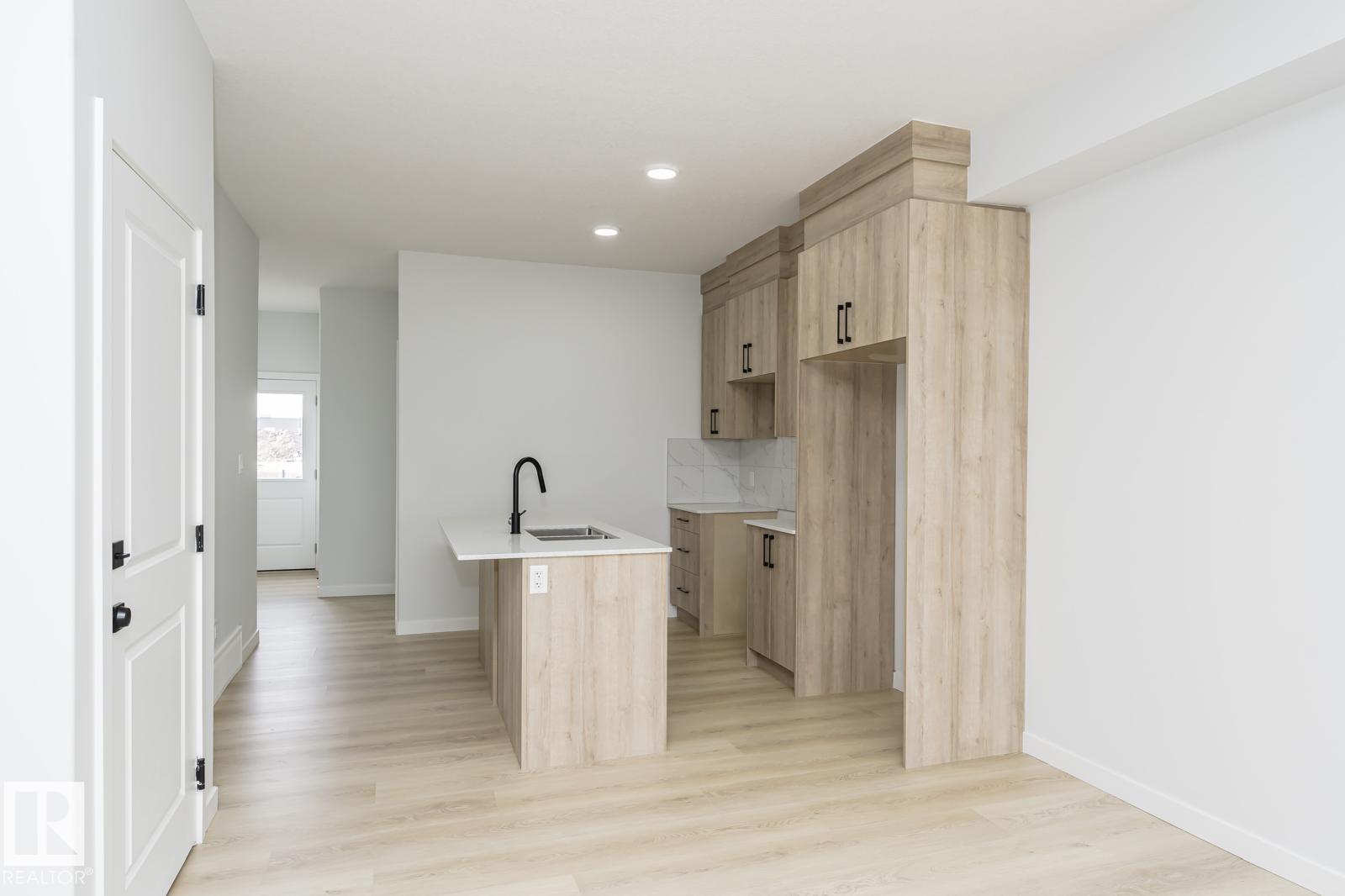 6371 King Wd Sw, Edmonton, Alberta  T6W 5J3 - Photo 4 - E4483087