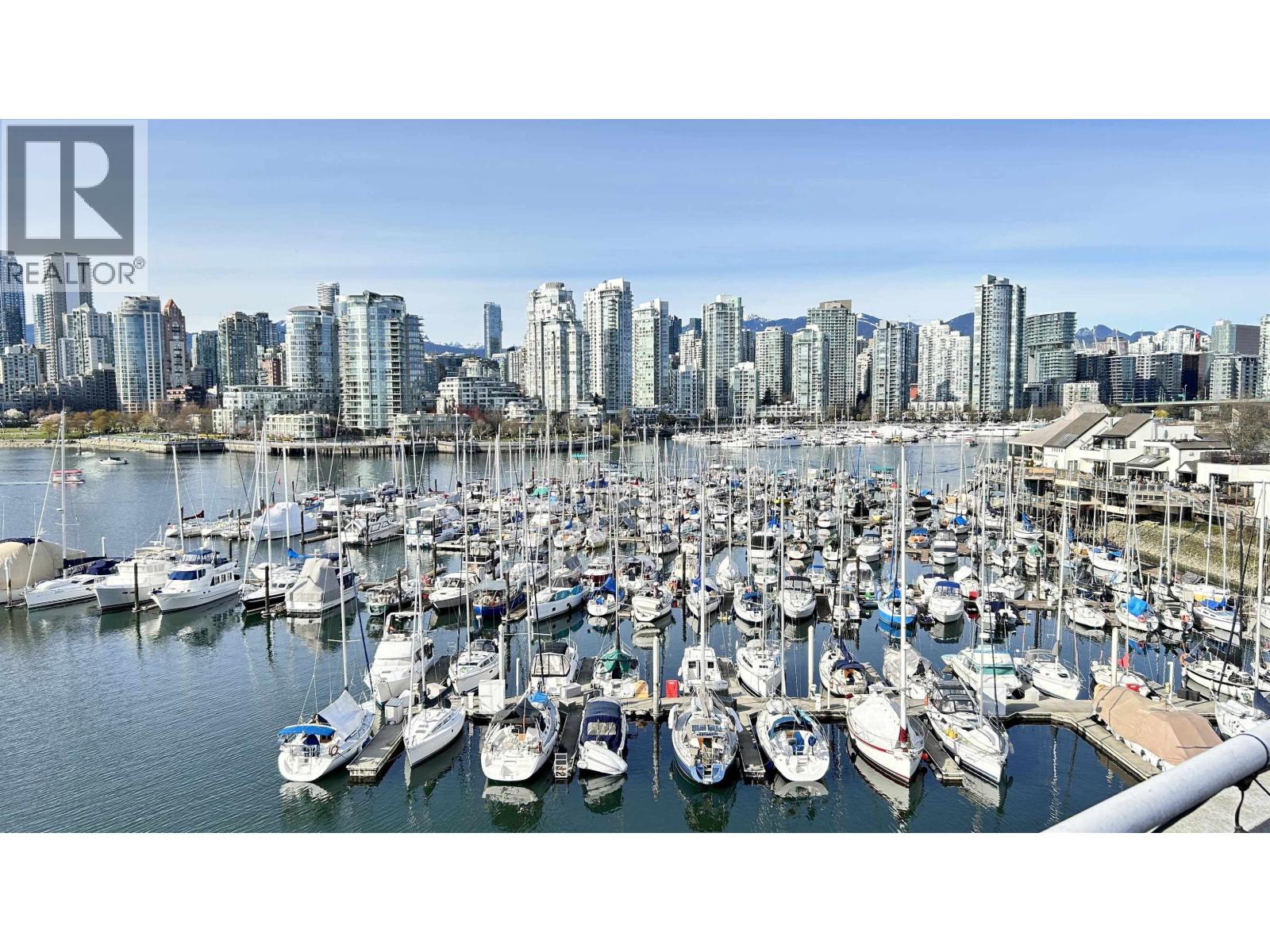 315 674 LEG IN BOOT SQUARE, Vancouver, British Columbia