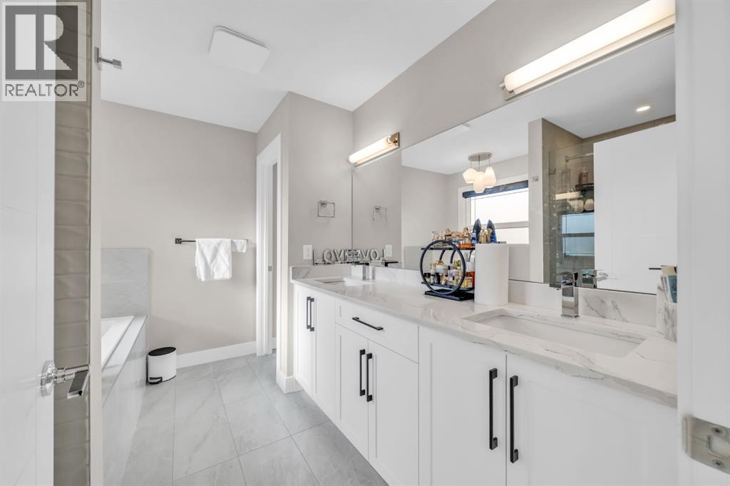 163 Sandpiper Bend, Chestermere, Alberta  T1X 2S8 - Photo 24 - A2295514