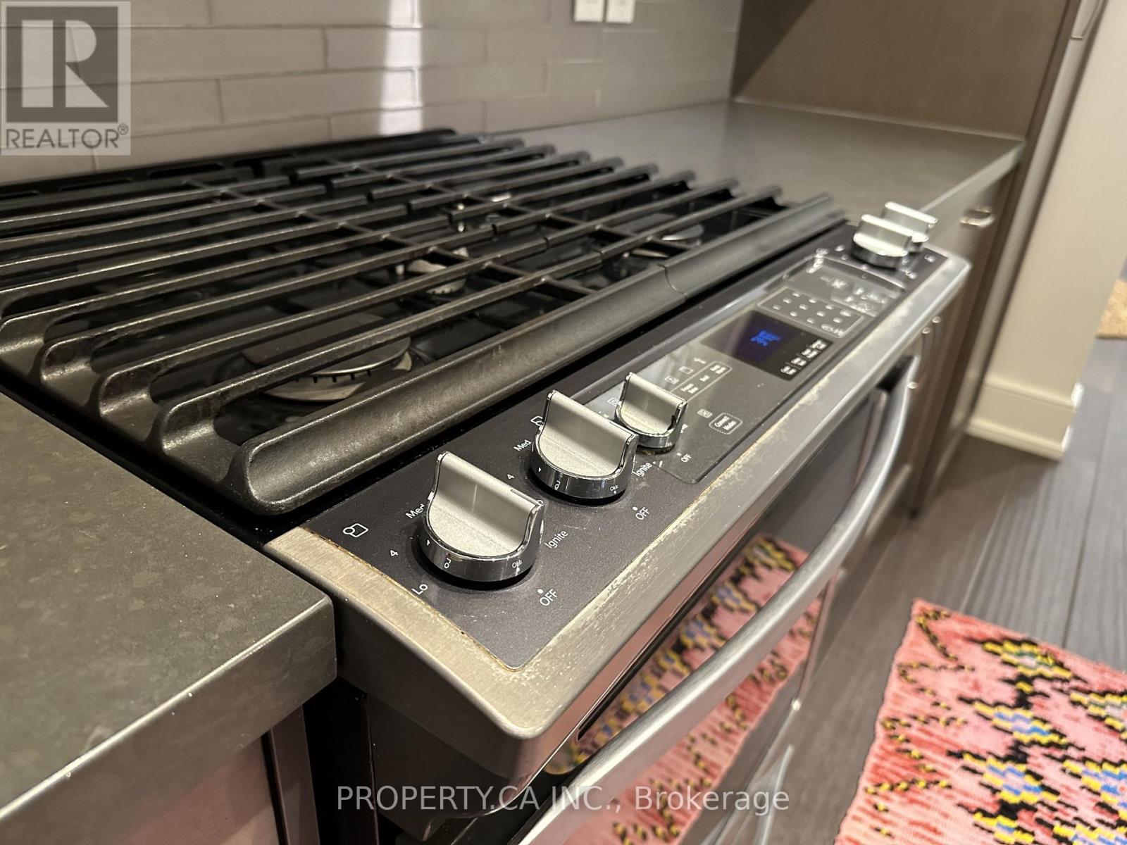 02 - 28 Madison Avenue, Toronto, Ontario  M5R 2S1 - Photo 6 - C13016872