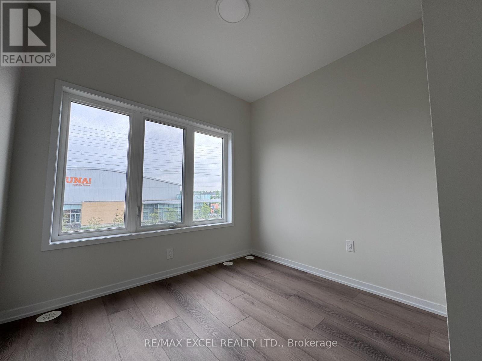 74 Matawin Lane, Richmond Hill, Ontario  L4B 0H7 - Photo 11 - N13016856