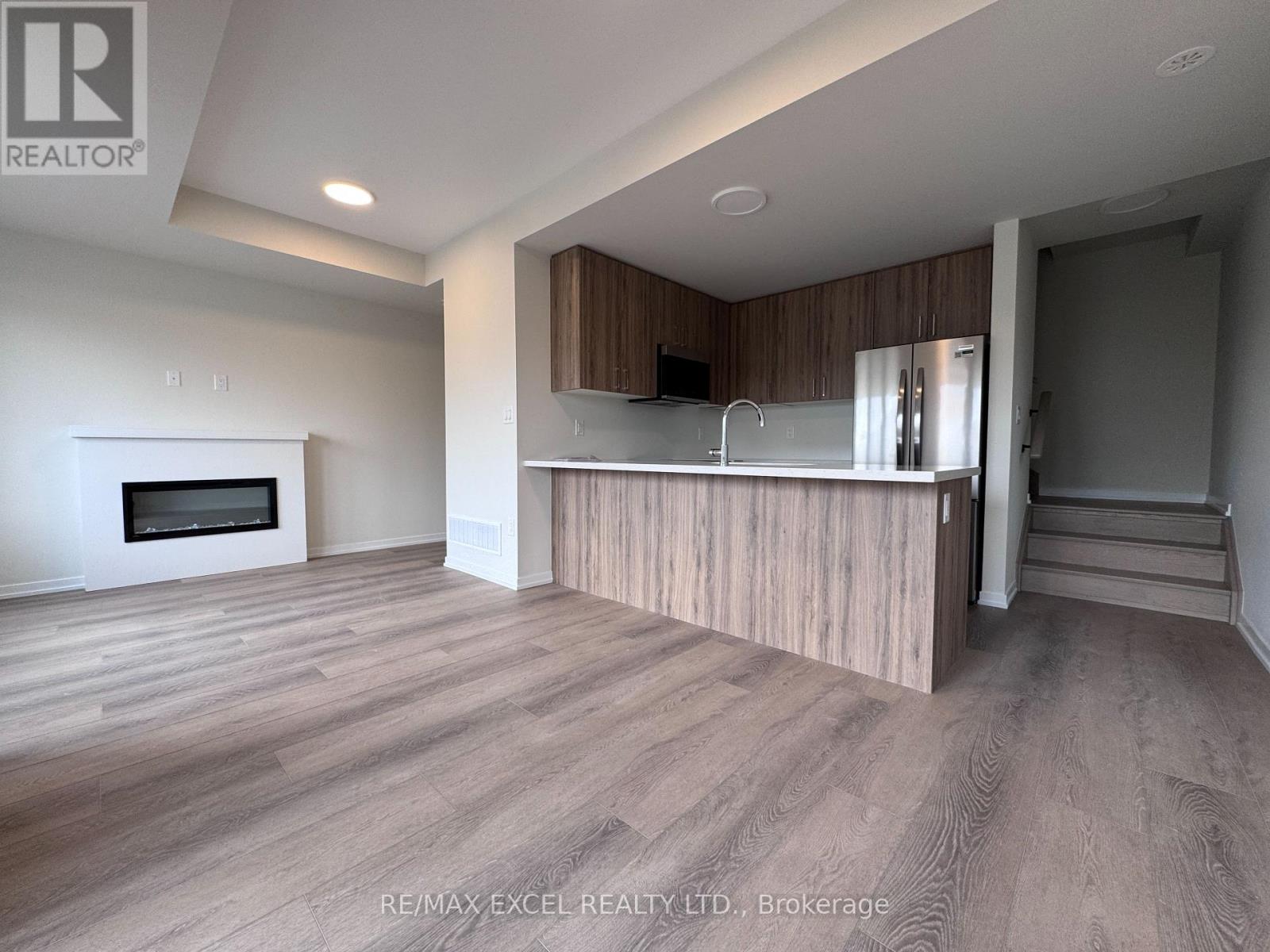 74 Matawin Lane, Richmond Hill, Ontario  L4B 0H7 - Photo 5 - N13016856