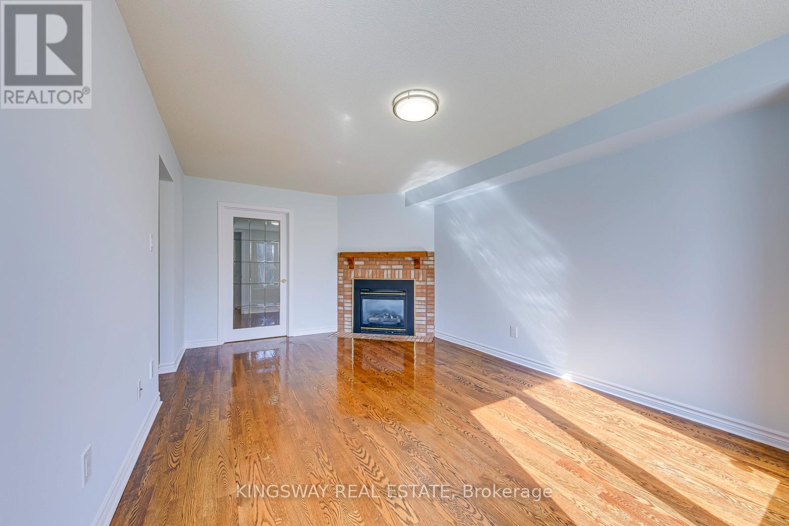 4020 Melfort Crescent, Mississauga, Ontario  L5L 4K8 - Photo 19 - W13016876