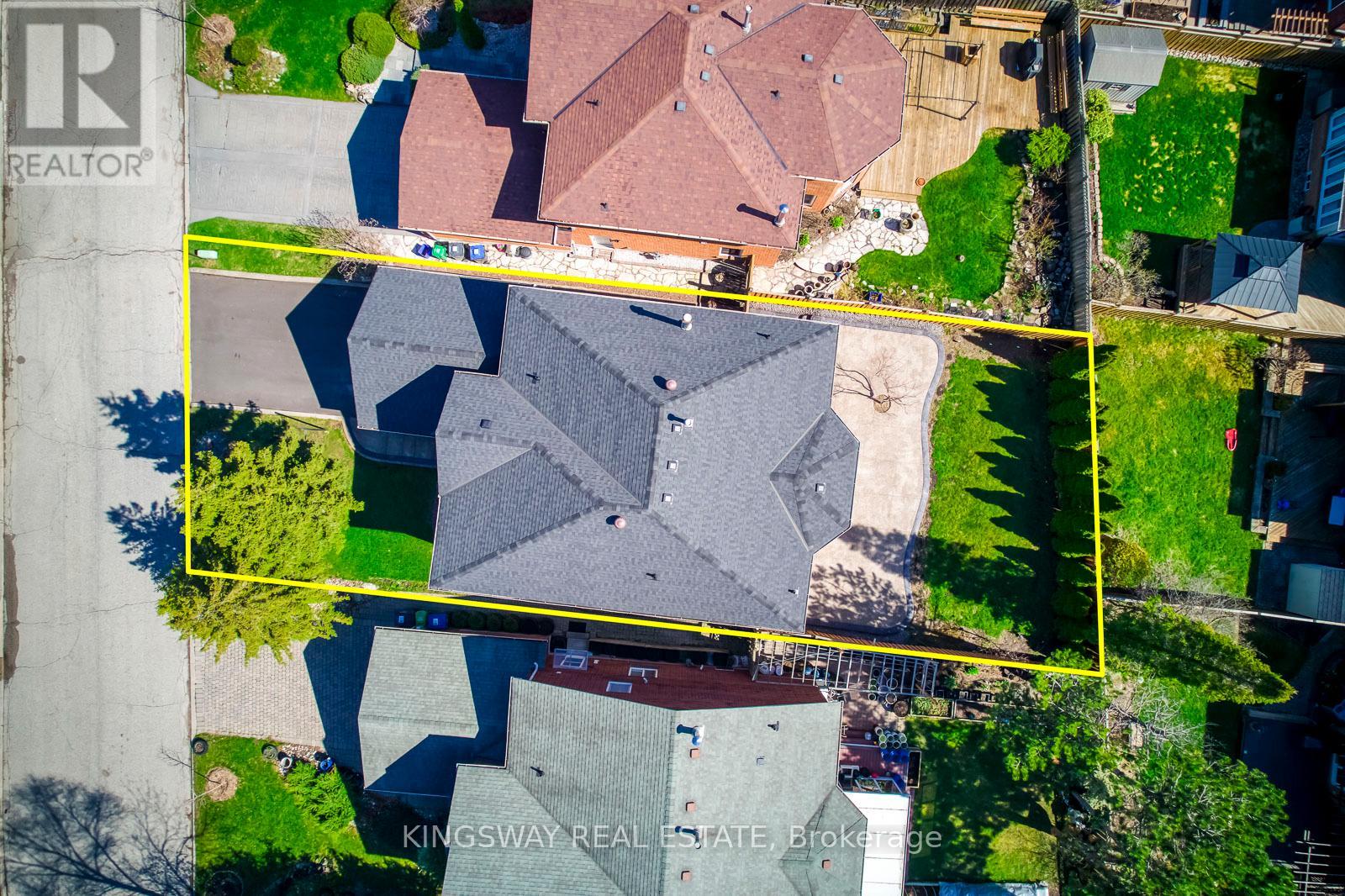 4020 Melfort Crescent, Mississauga, Ontario  L5L 4K8 - Photo 45 - W13016876