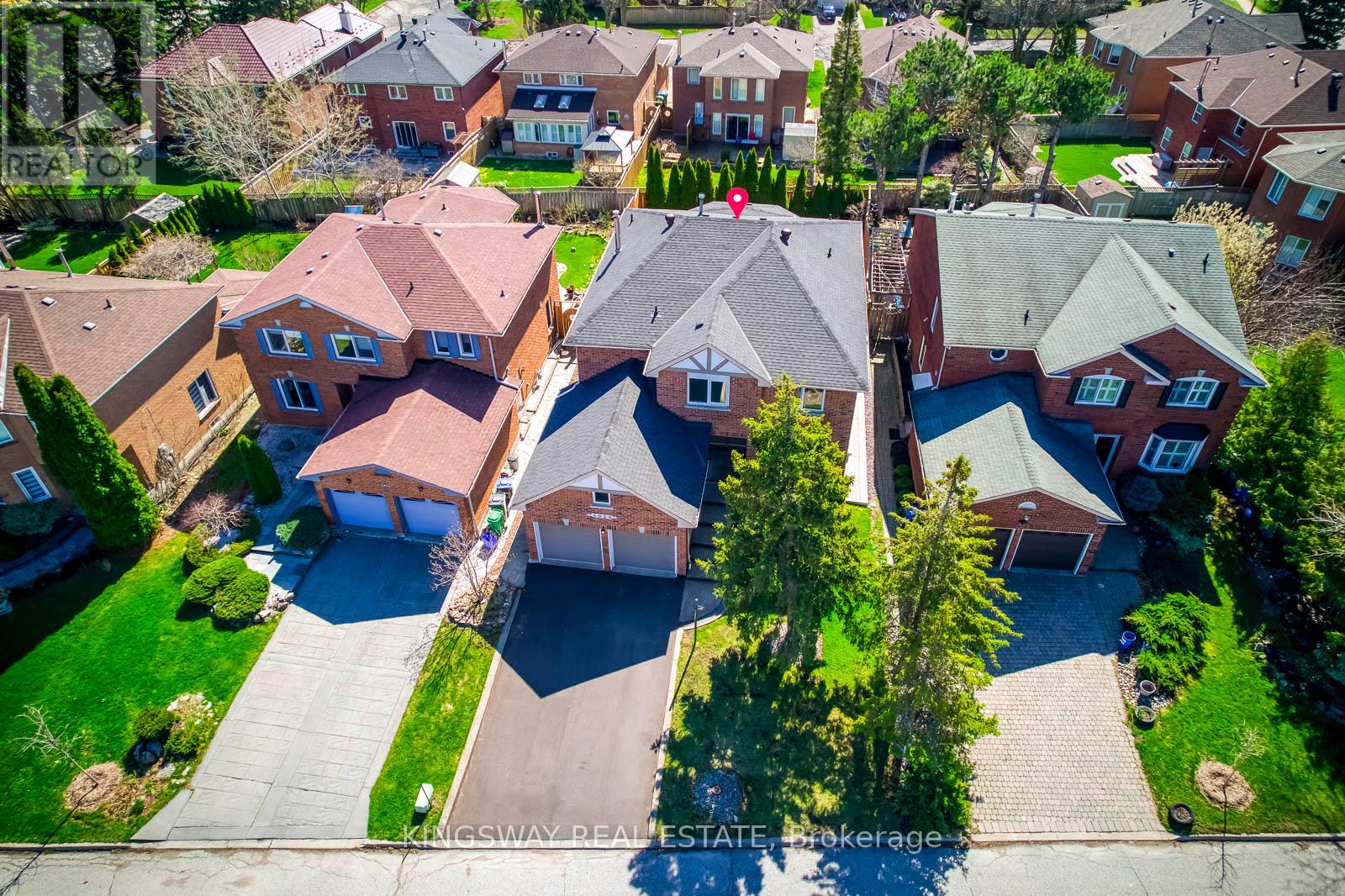 4020 Melfort Crescent, Mississauga, Ontario  L5L 4K8 - Photo 46 - W13016876