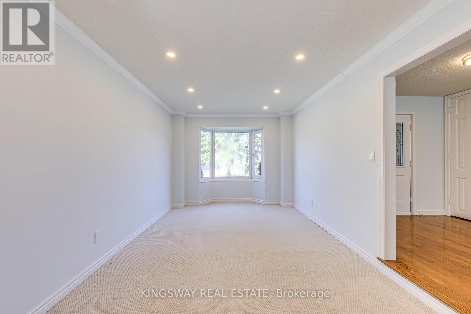 4020 Melfort Crescent, Mississauga, Ontario  L5L 4K8 - Photo 5 - W13016876