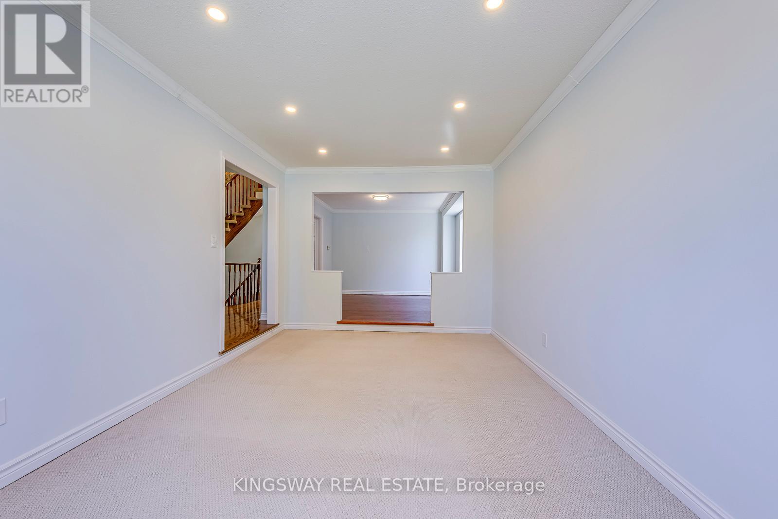 4020 Melfort Crescent, Mississauga, Ontario  L5L 4K8 - Photo 6 - W13016876