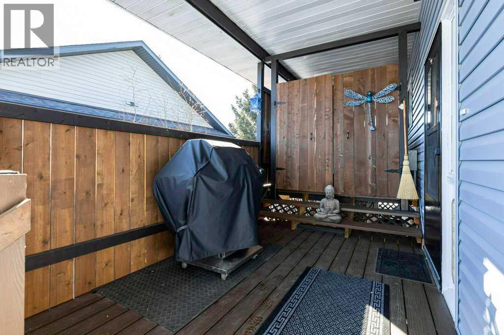 5020 61 Avenueclose, Ponoka, Alberta  T4J 1E7 - Photo 3 - A2288447