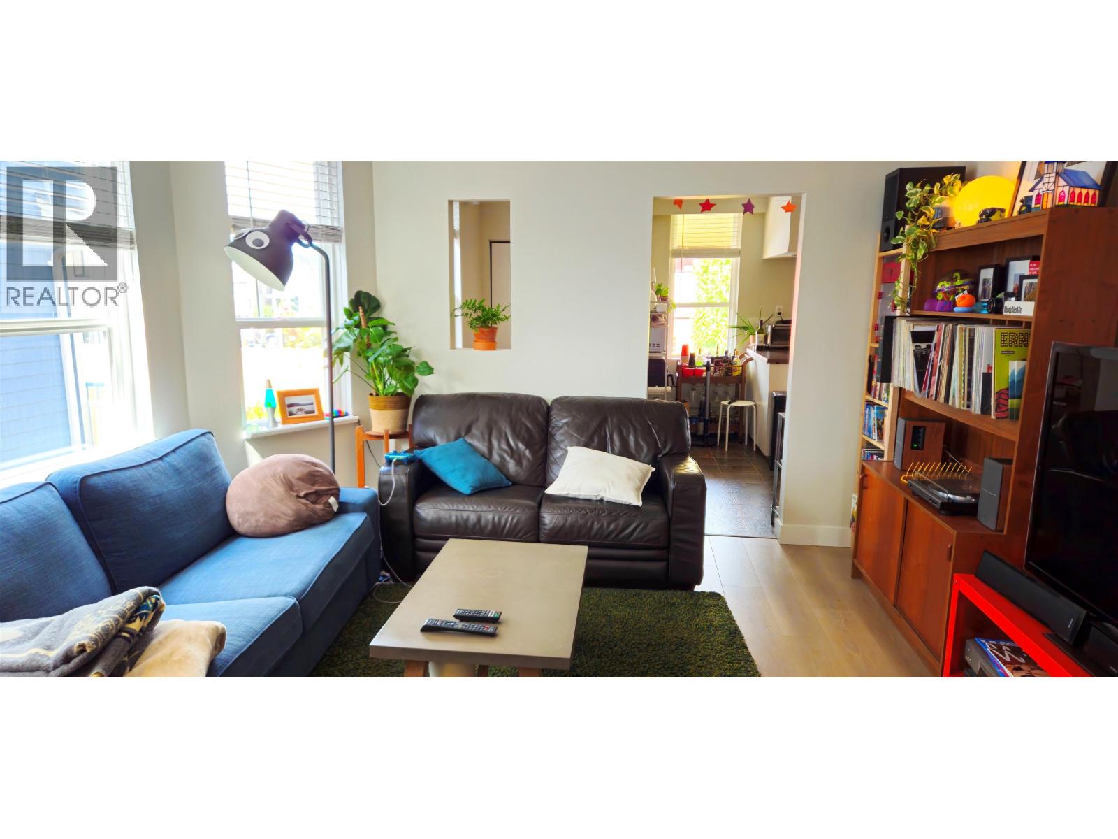 1745 Graveley Street, Vancouver, British Columbia  V5L 3A9 - Photo 5 - R3113088