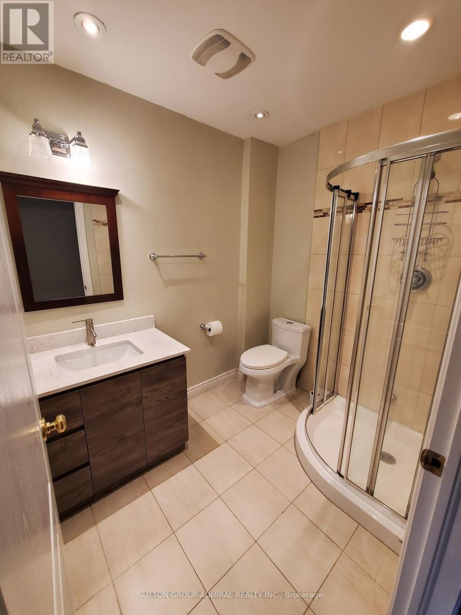 37 - 37 Laureleaf, Thornhill Laureleaf Road, Markham, Ontario  L3T 2X6 - Photo 9 - N13016200