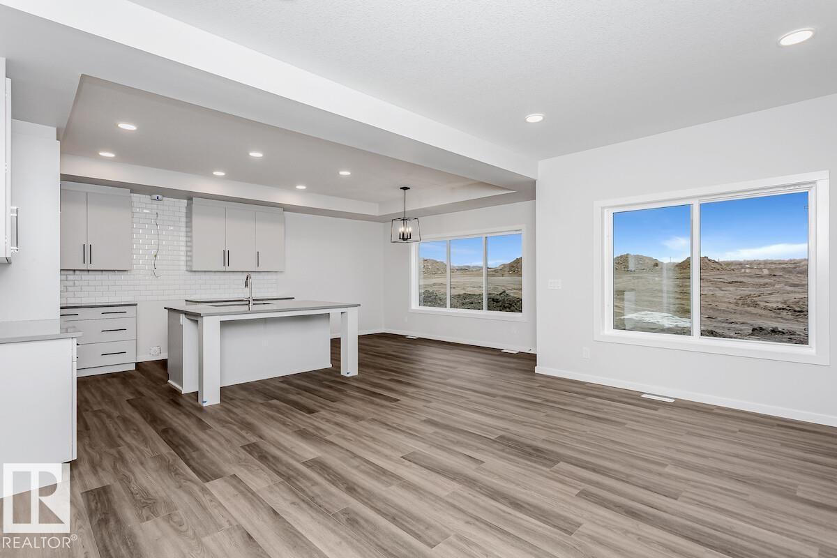 11 Cloutier, St. Albert, Alberta  T8N 0R6 - Photo 3 - E4468536