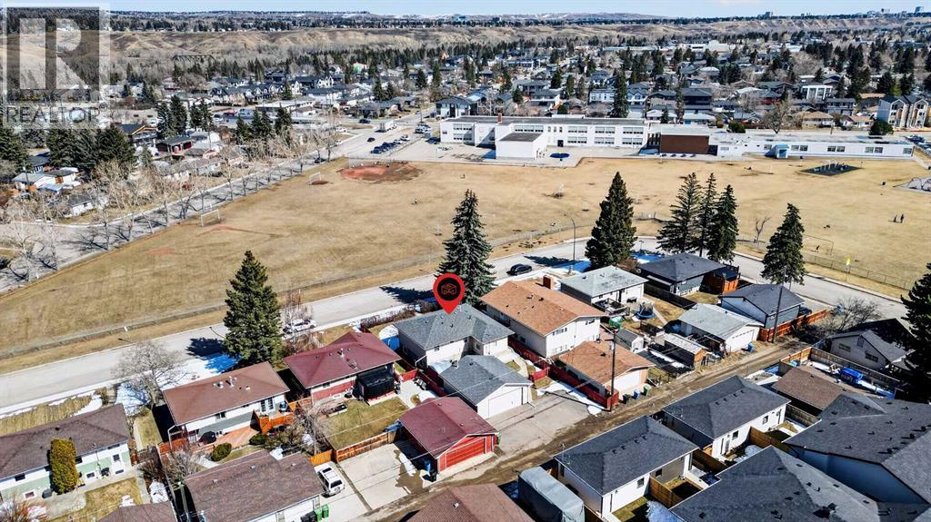 8715 36 Avenue Nw, Calgary, Alberta  T3B 1W2 - Photo 7 - A2301311