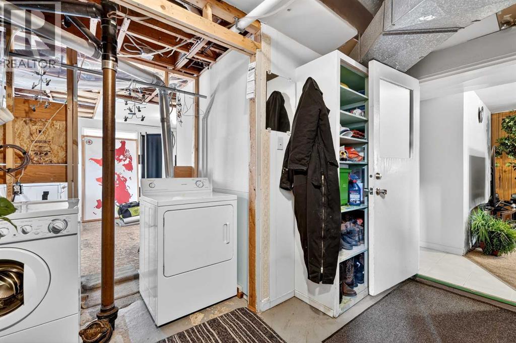 8715 36 Avenue Nw, Calgary, Alberta  T3B 1W2 - Photo 45 - A2301311