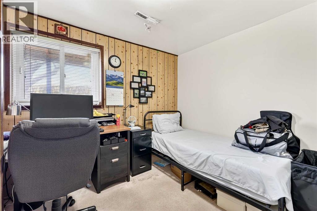 8715 36 Avenue Nw, Calgary, Alberta  T3B 1W2 - Photo 42 - A2301311