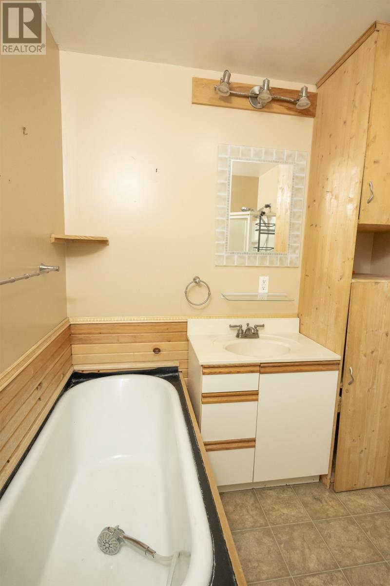 118 Selkirk St N, Thunder Bay, Ontario  P7C 4J9 - Photo 24 - TB2600730