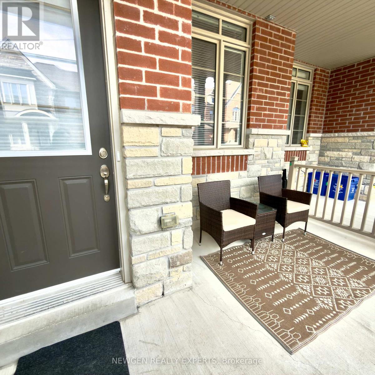 12 Cachia Lane, Ajax, Ontario  L1T 0P8 - Photo 2 - E12994184