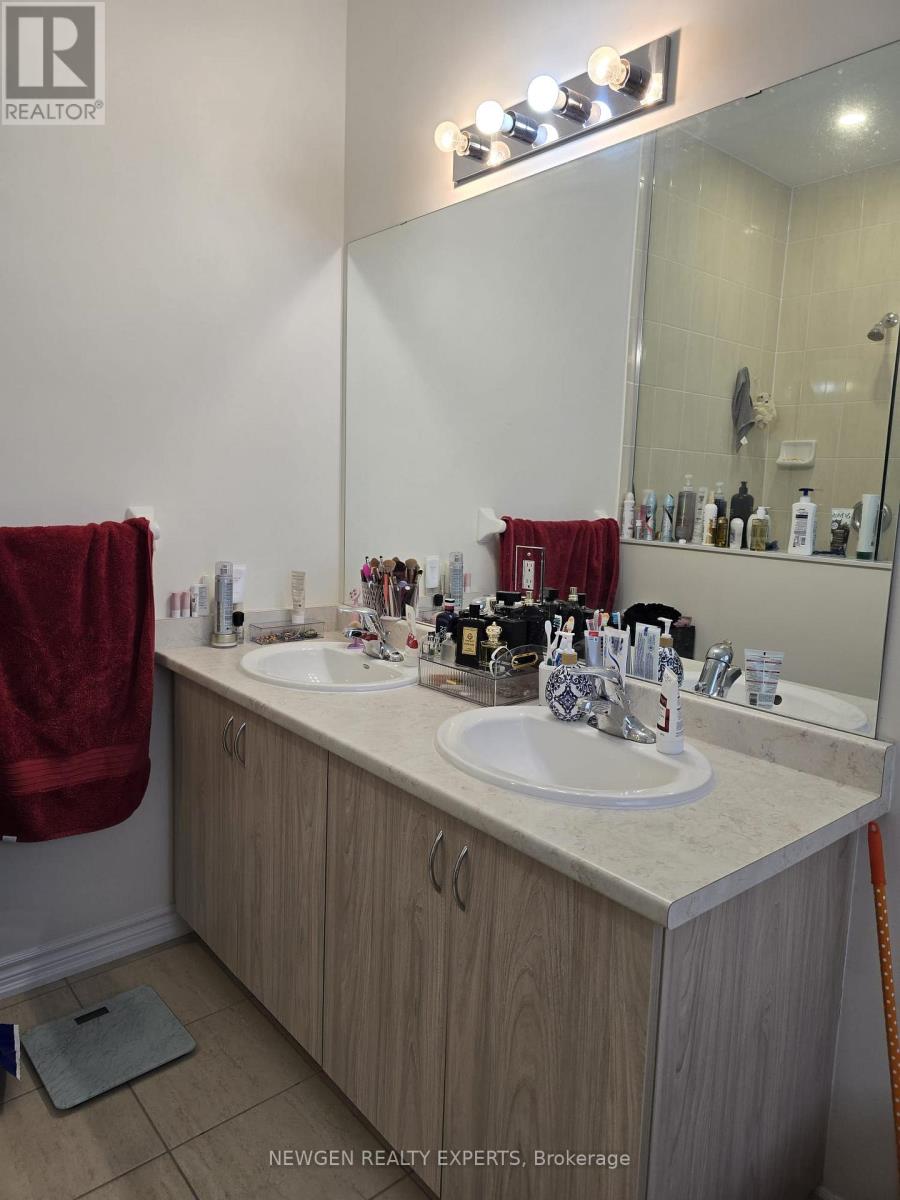 12 Cachia Lane, Ajax, Ontario  L1T 0P8 - Photo 24 - E12994184