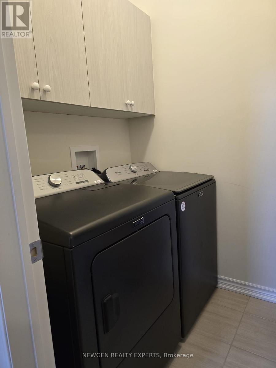 12 Cachia Lane, Ajax, Ontario  L1T 0P8 - Photo 14 - E12994184