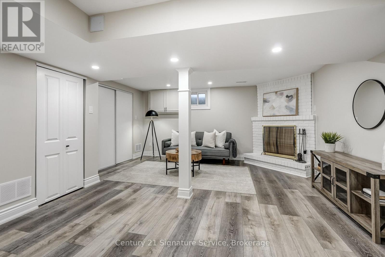 22 - 2120 Rathburn Road E, Mississauga, Ontario  L4W 2S8 - Photo 32 - W13007086