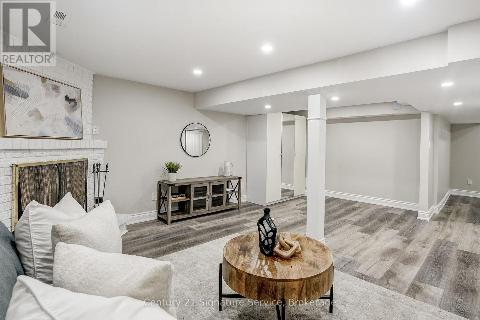 22 - 2120 Rathburn Road E, Mississauga, Ontario  L4W 2S8 - Photo 34 - W13007086