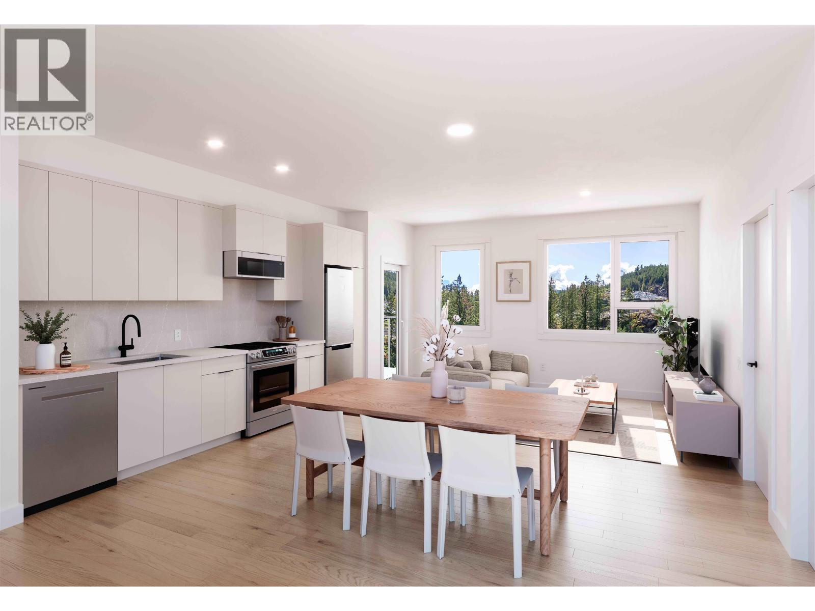 201 1055 RAVEN DRIVE, Squamish, British Columbia