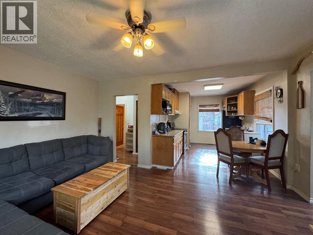 5319 47 Avenue, Wetaskiwin, Alberta  T9A 0K9 - Photo 6 - A2303129