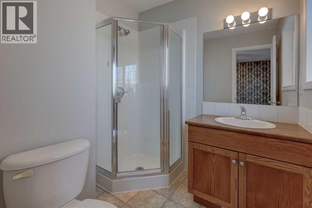 302, 2006 Luxstone Boulevard Sw, Airdrie, Alberta  T4B 3C4 - Photo 19 - A2300510