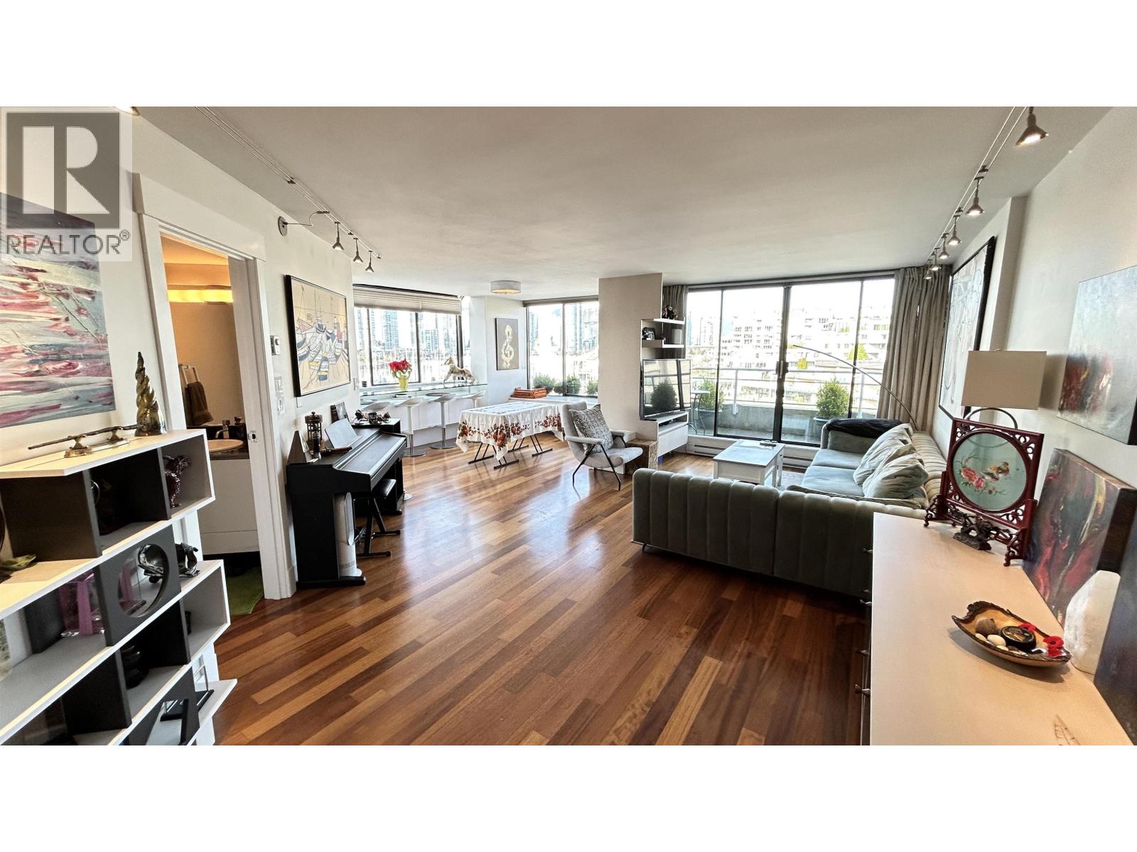 315 674 Leg In Boot Square, Vancouver, British Columbia  V5Z 4B4 - Photo 7 - R3113010