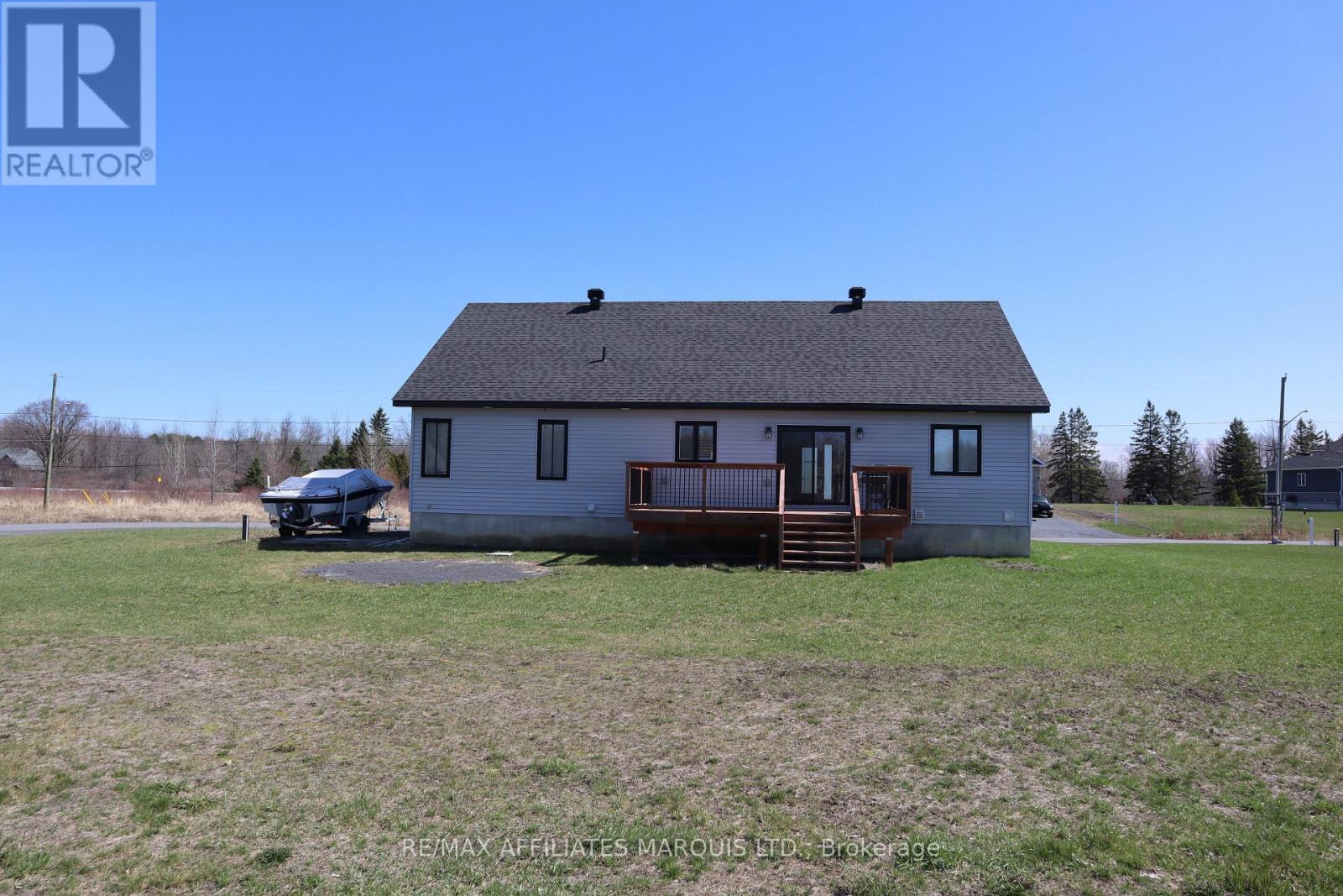 6836 James Crescent, South Glengarry, Ontario  K0C 2E0 - Photo 39 - X12967334