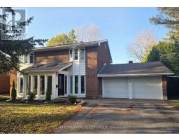 19 KINGSFORD CRESCENT, Ottawa, Ontario