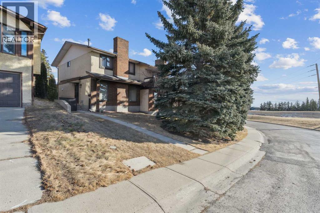91 Edgehill Drive NW, Calgary, Alberta  T3A 2W1 - Photo 2 - A2286397