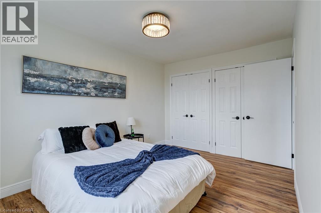 1252 Lakeview Drive, Oakville, Ontario  L6H 2M8 - Photo 23 - 40806713