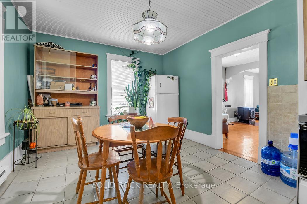 11049 Gilmour Road, South Dundas, Ontario  K0E 1C0 - Photo 13 - X13016888