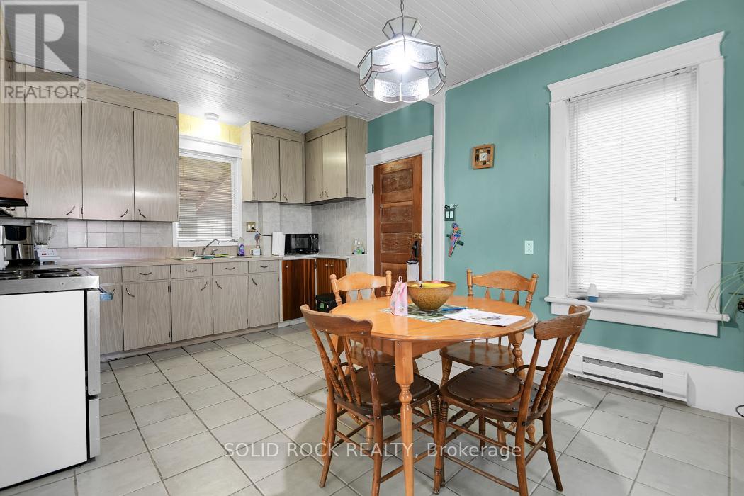 11049 Gilmour Road, South Dundas, Ontario  K0E 1C0 - Photo 15 - X13016888