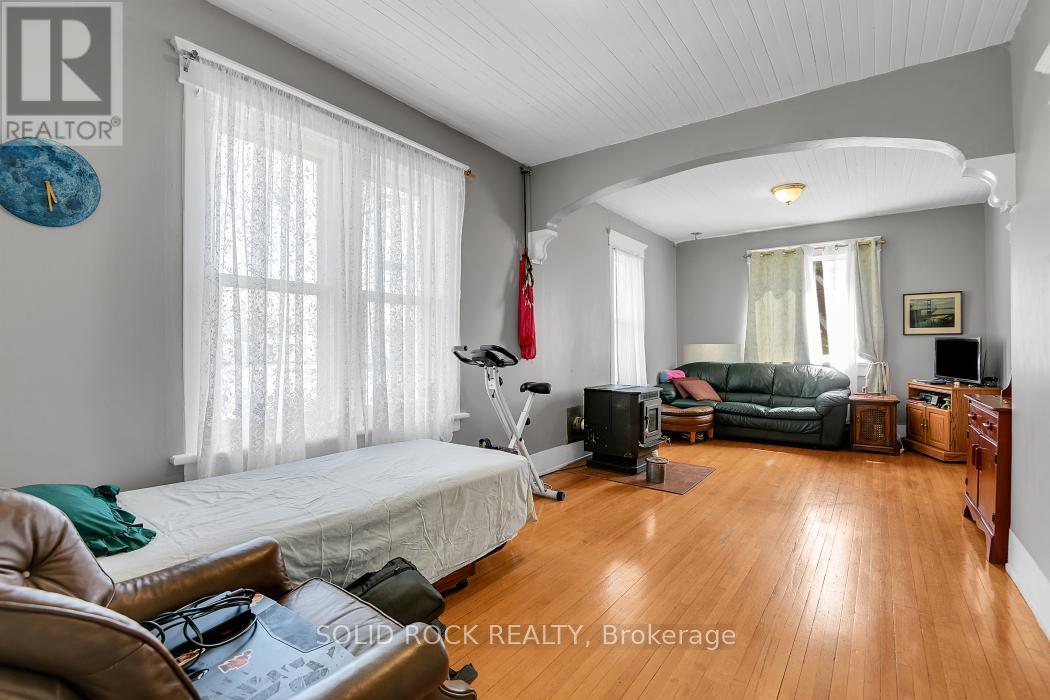 11049 Gilmour Road, South Dundas, Ontario  K0E 1C0 - Photo 6 - X13016888