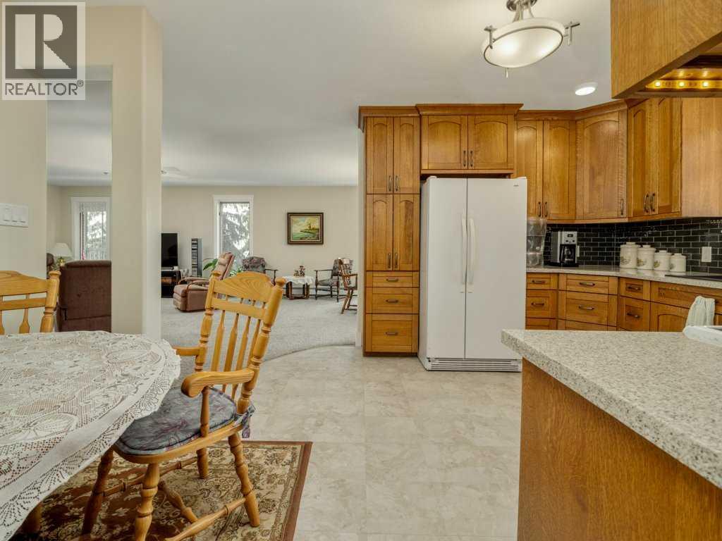 227, 20 3 Street S, Lethbridge, Alberta  T1J 4P1 - Photo 5 - A2303219